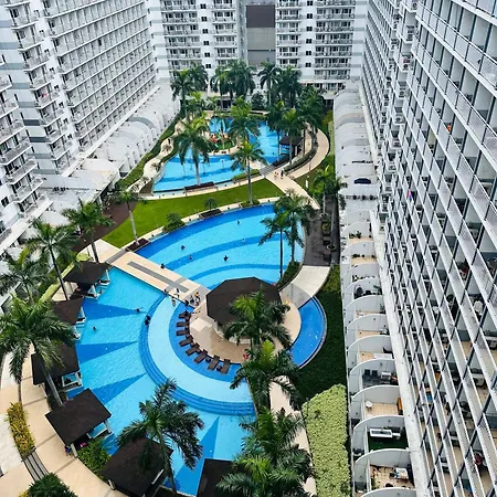 1544A Near Moa And Airport Poolview Balcony Apartment